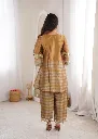 Premium-Two-Tone-Line-Tissue-Embroidered-V-Neck-Kurti,-Mirror-Lace-Pants,-and-Matching-Batwa-3-Piece-Set4.webp